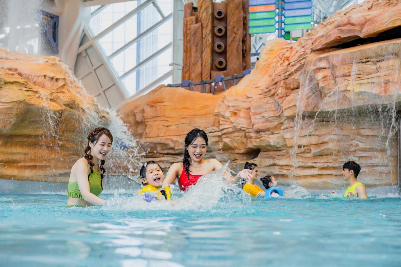 Studio City Hotel Makau Zewnętrze zdjęcie Family Pool