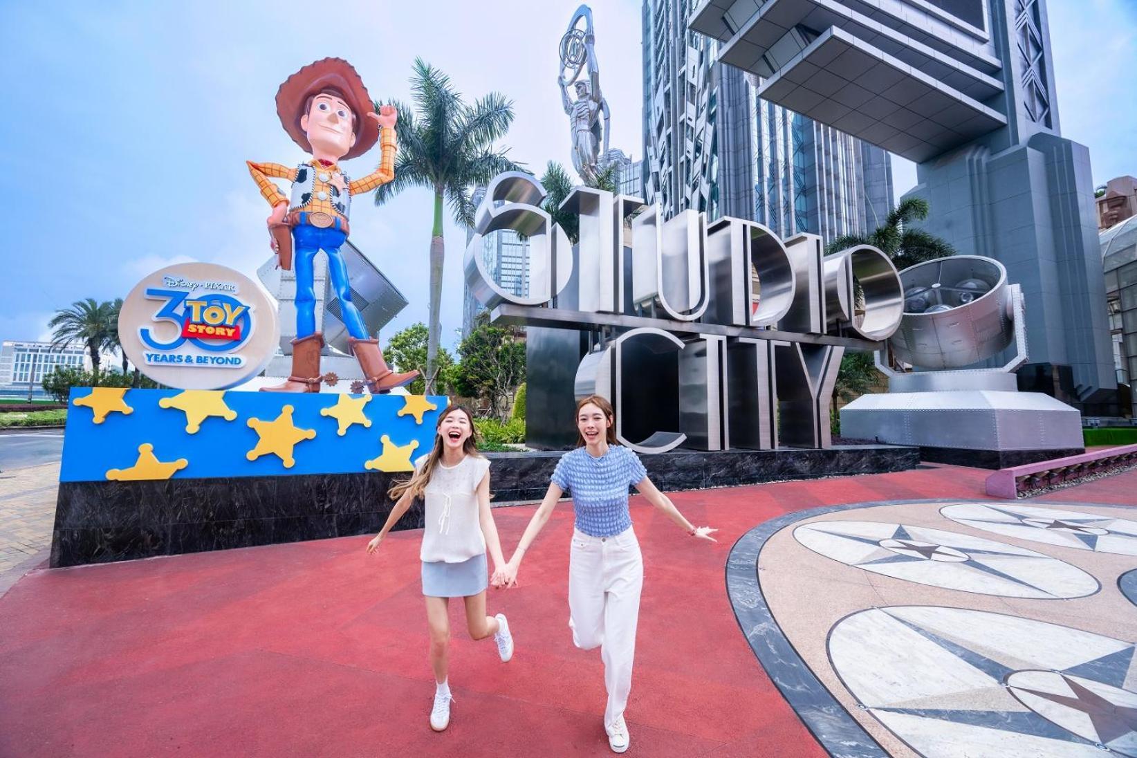 Studio City Hotel Makau Zewnętrze zdjęcie